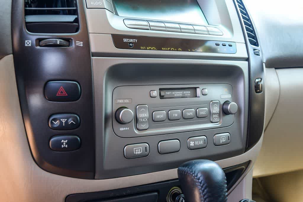 Used 2006 Toyota Land Cruiser AWD/4WD image 24