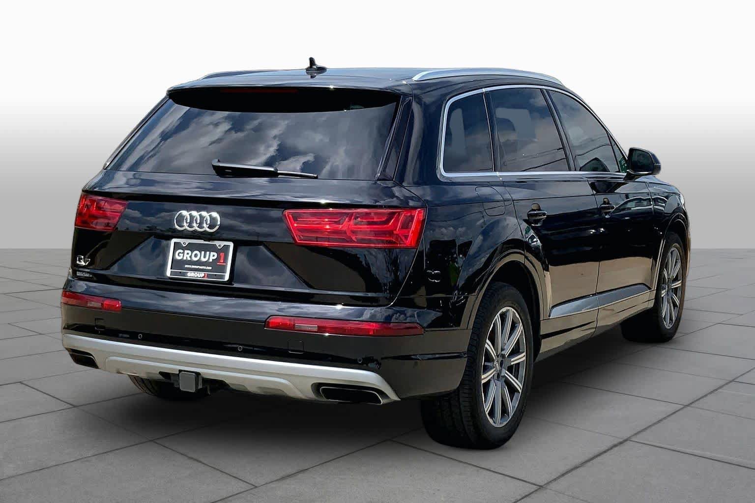 Used 2019 Audi Q7 3.0T Premium Plus w/ Premium Plus Package AWD/4WD image 12