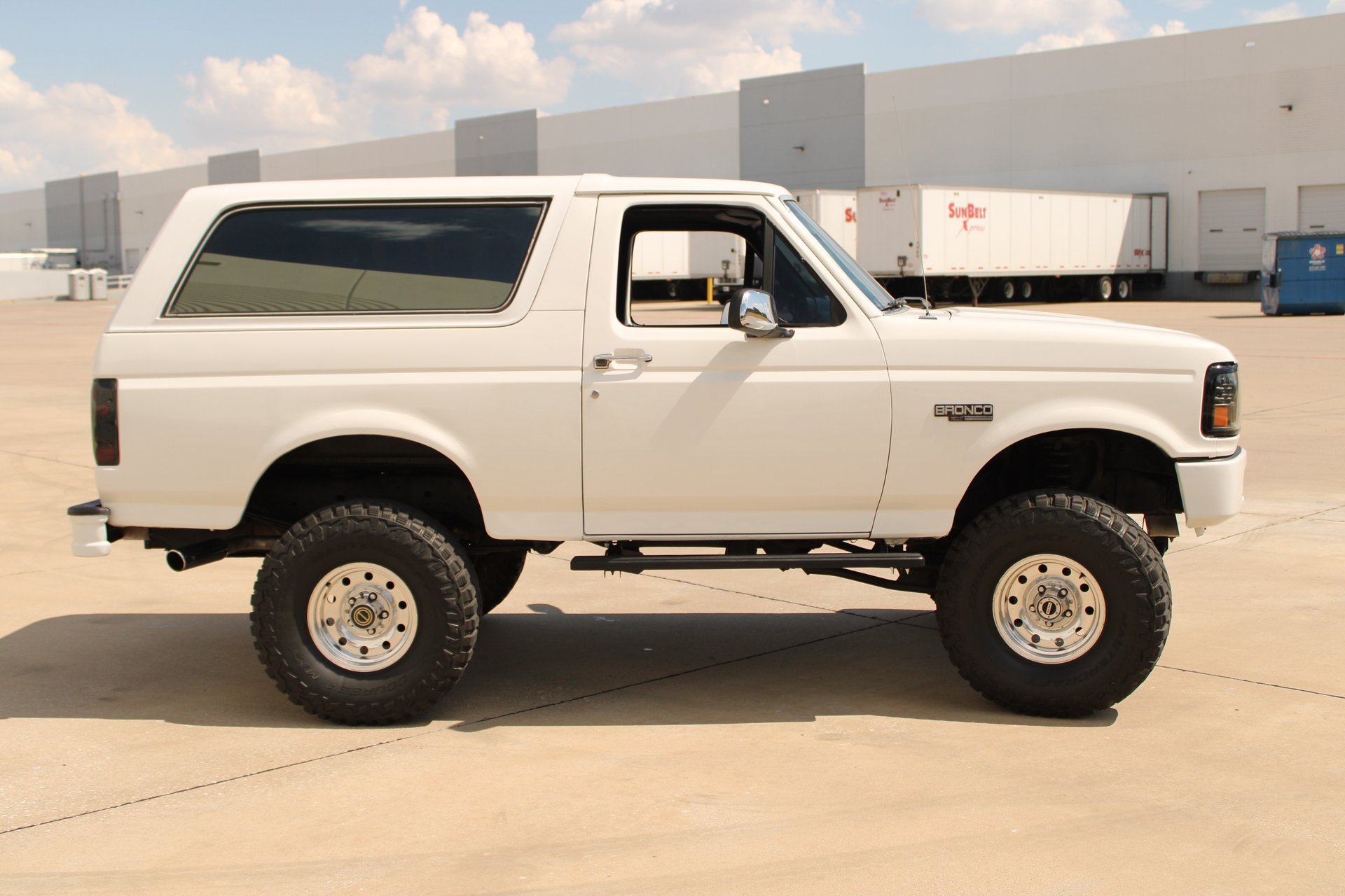 Used 1993 Ford Bronco XLT AWD/4WD image 18
