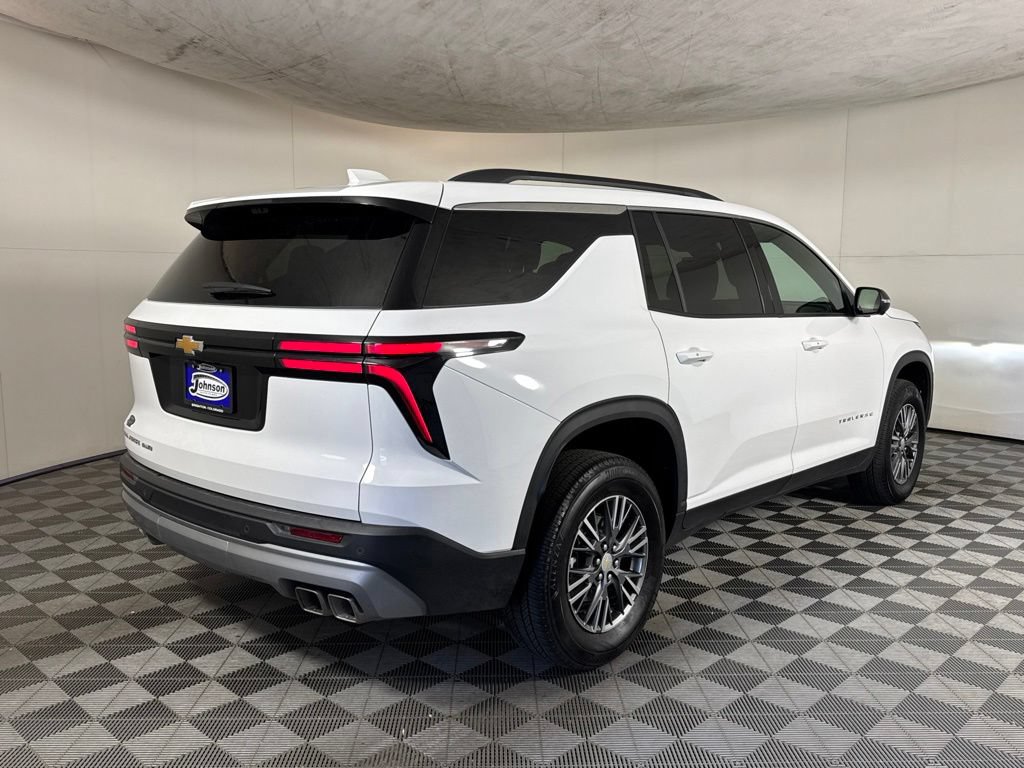 Certified 2026 Chevrolet Traverse LT w/ Driver Confidence Package AWD/4WD image 9
