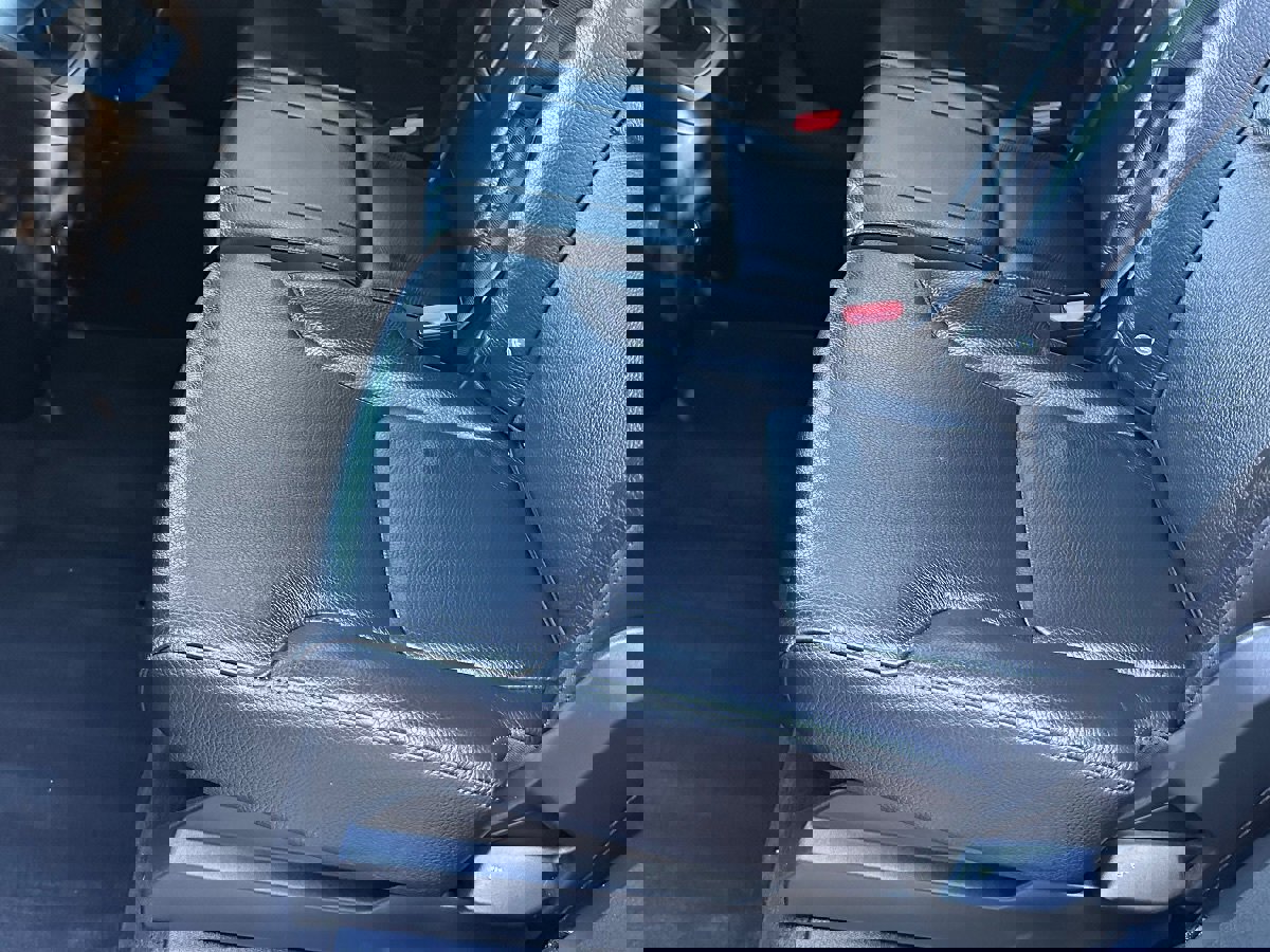 Used 2018 Volvo XC90 T5 Momentum w/ Convenience Package image 12