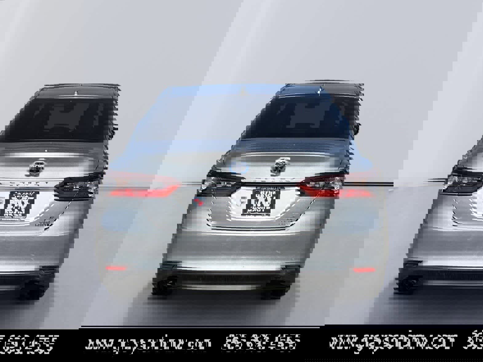 Used 2022 Toyota Camry LE image 4