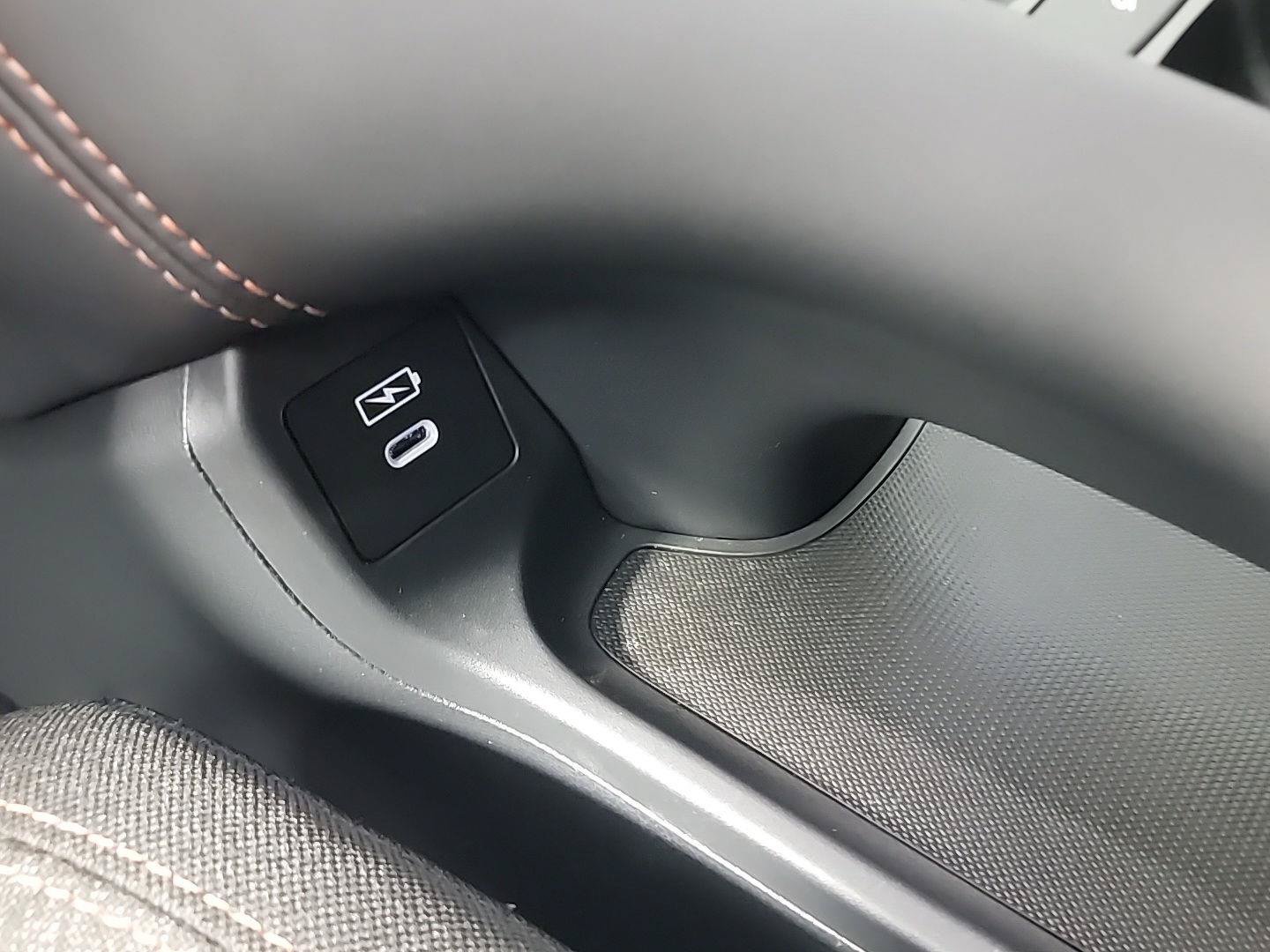 Certified 2026 Honda HR-V Sport image 32