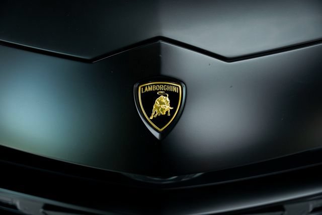 Used 2021 Lamborghini Urus AWD/4WD image 7