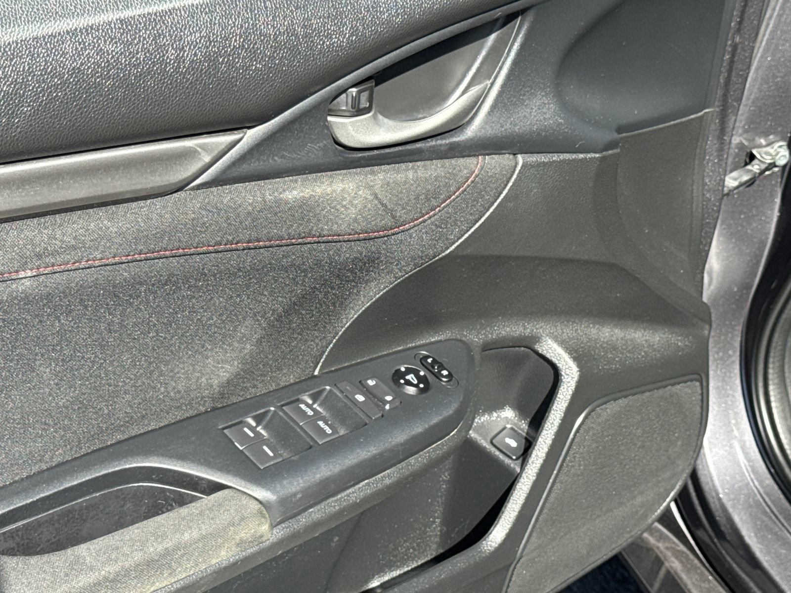Used 2018 Honda Civic Si image 18