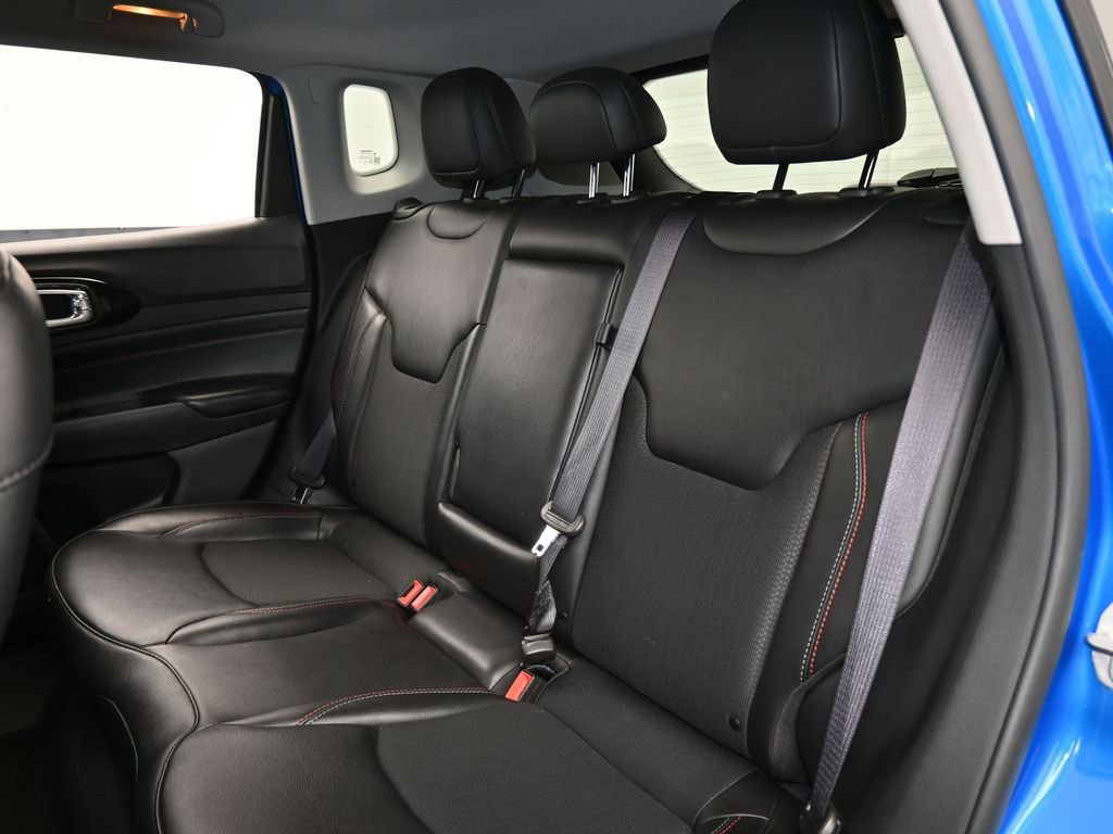 Used 2022 Jeep Compass Trailhawk image 33