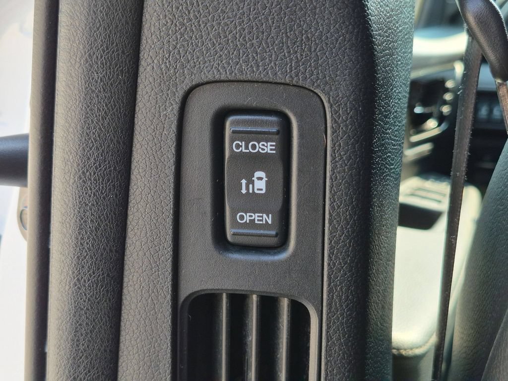 Used 2025 Honda Odyssey Elite image 28