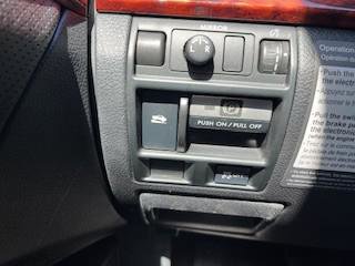 Used 2011 Subaru Outback 2.5i Limited w/ PWR Moonroof Pkg AWD/4WD image 37