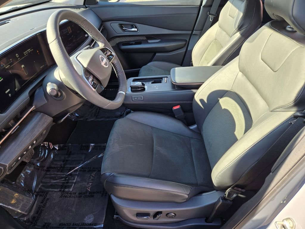 Used 2024 Nissan Ariya AWD image 11