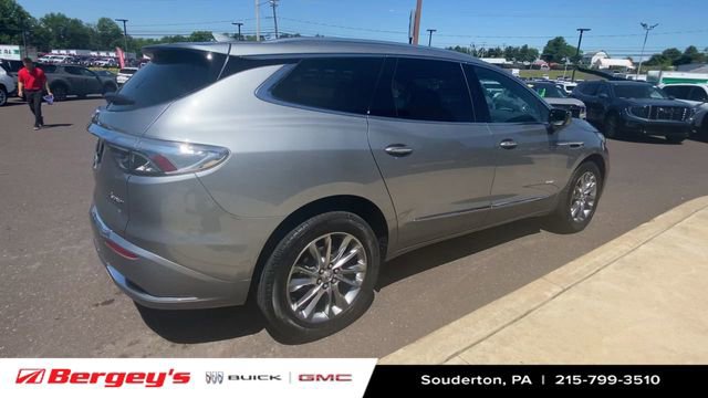 Used 2023 Buick Enclave Avenir w/ Avenir Technology Package AWD/4WD image 10