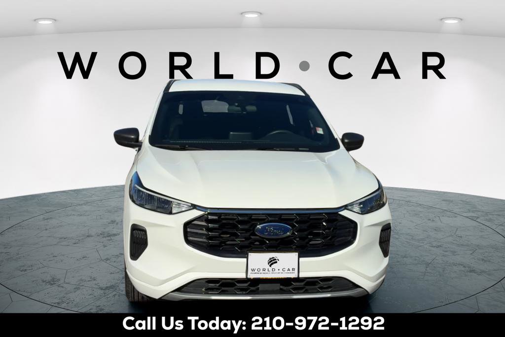 Used 2024 Ford Escape ST-Line w/ Equipment Group 301A image 8