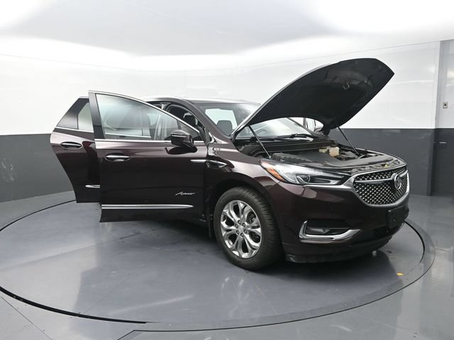 Used 2020 Buick Enclave Avenir w/ Avenir Technology Package AWD/4WD image 39