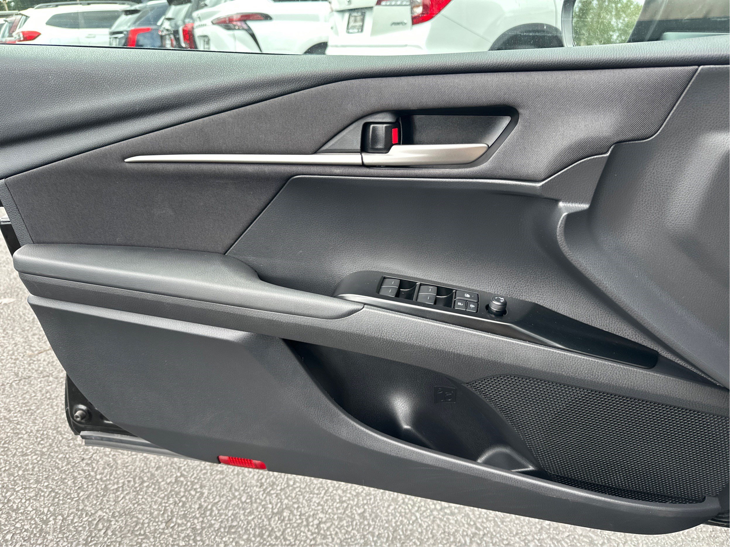 Used 2025 Toyota Camry LE FWD image 19