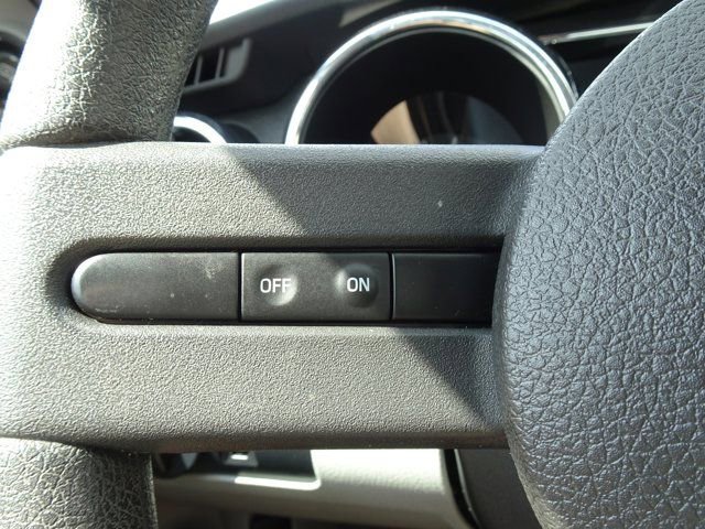 Used 2006 Ford Mustang Premium RWD image 23
