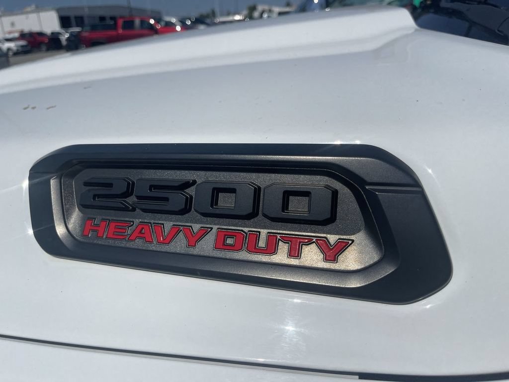 Used 2021 RAM 2500 Big Horn w/ Night Edition AWD/4WD image 3