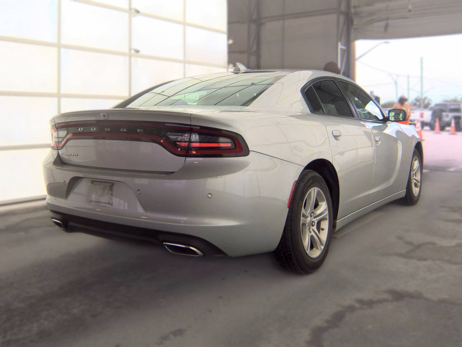 Used 2023 Dodge Charger SXT RWD image 3
