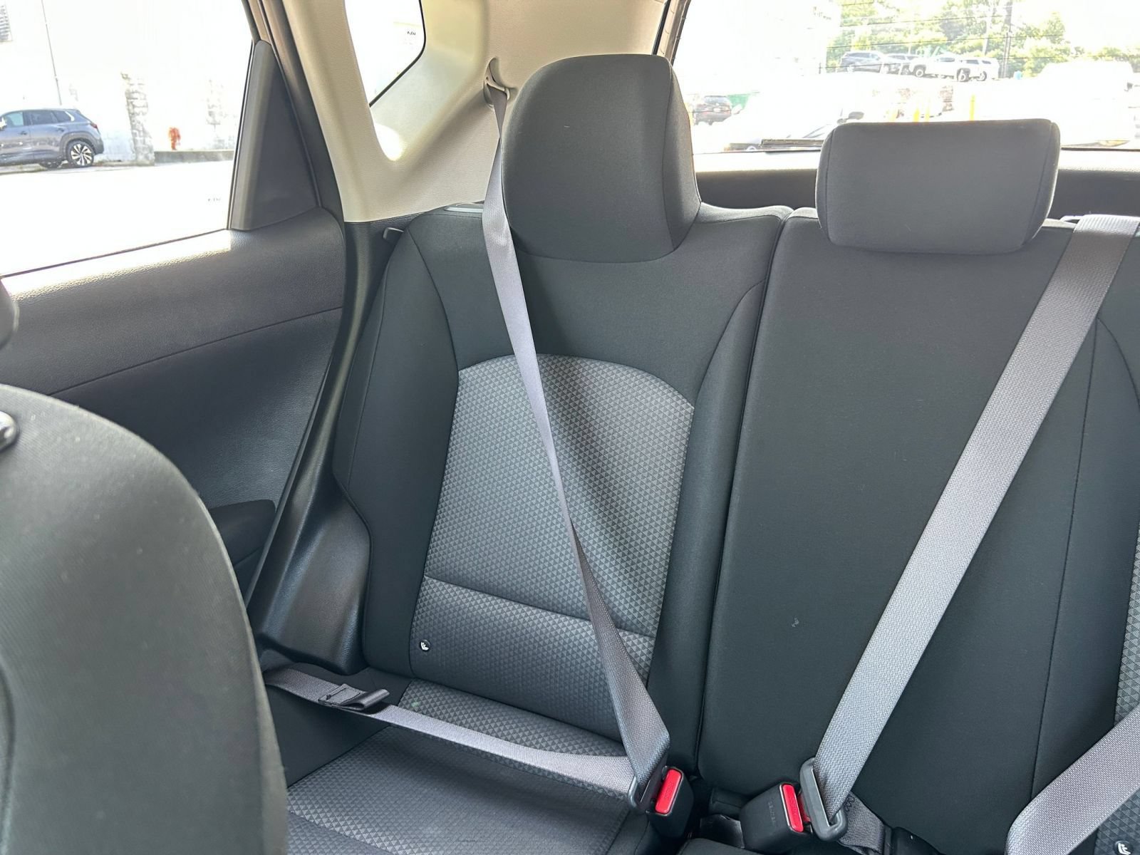 Used 2025 Kia Soul LX w/ LX Technology Package FWD image 34