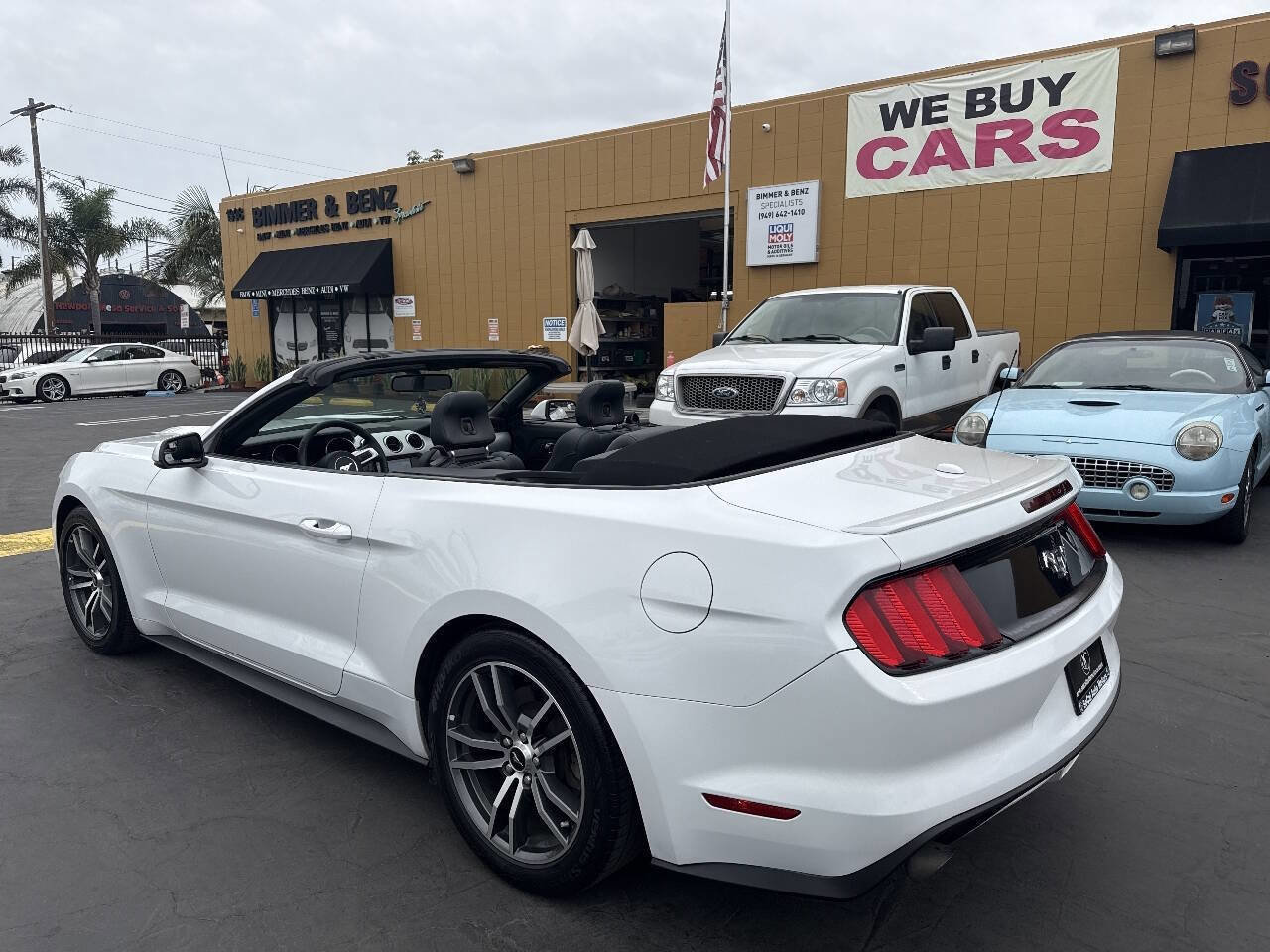 Used 2016 Ford Mustang Premium image 4