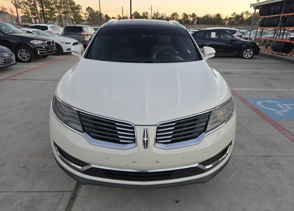 Used 2016 Lincoln MKX Black Label w/ Technology Package AWD/4WD image 4