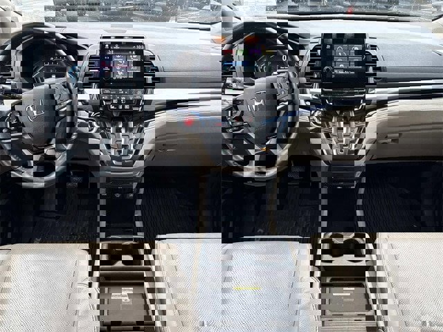 Used 2023 Honda Odyssey Elite image 17
