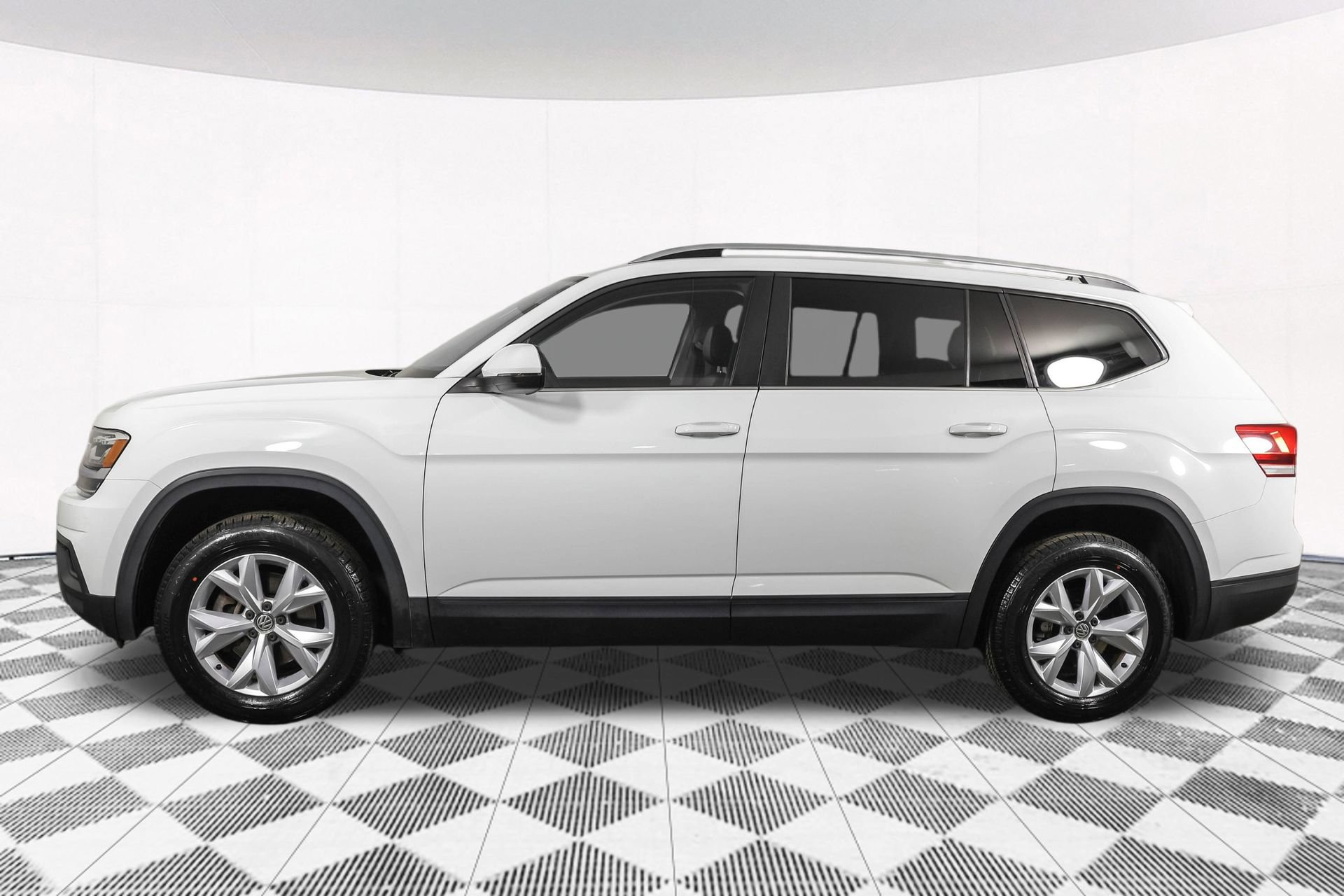 Used 2018 Volkswagen Atlas SE AWD/4WD image 19