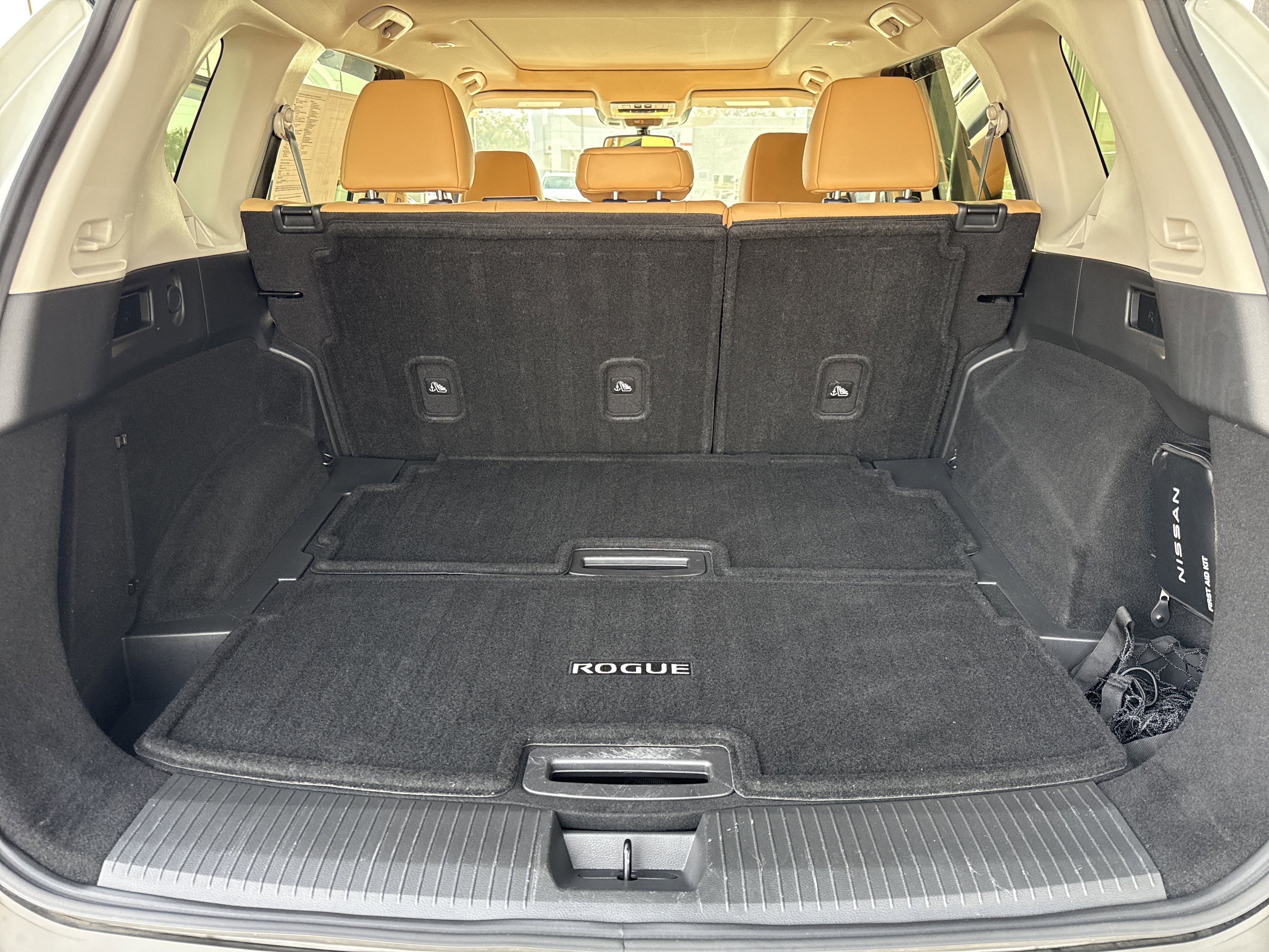 Used 2023 Nissan Rogue Platinum w/ Platinum Premium Package image 13