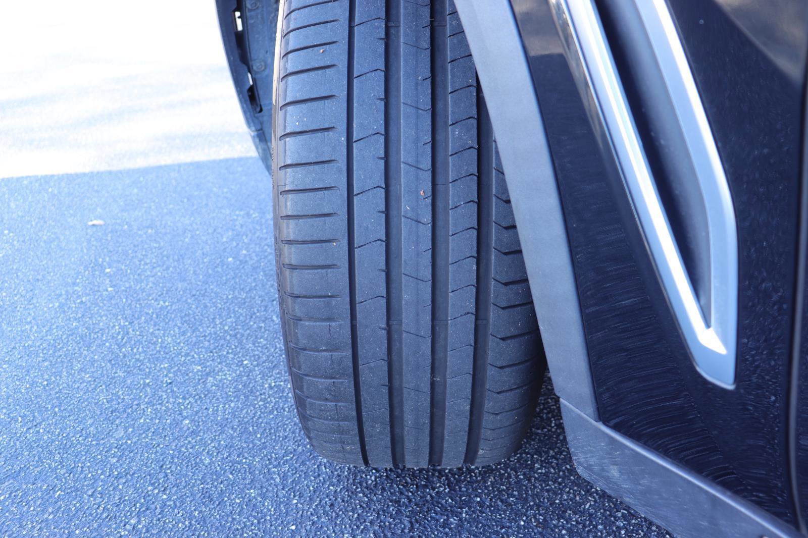 Used 2021 BMW X5 sDrive40i w/ Premium Package image 42