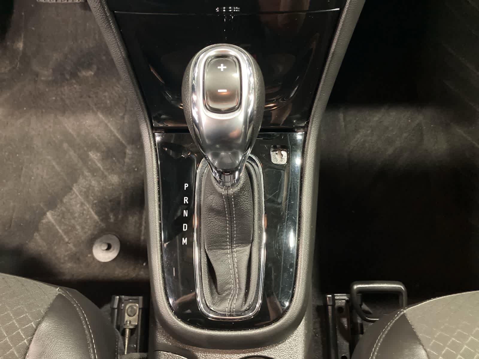 Used 2019 Buick Encore Sport Touring w/ Safety Package AWD/4WD image 15