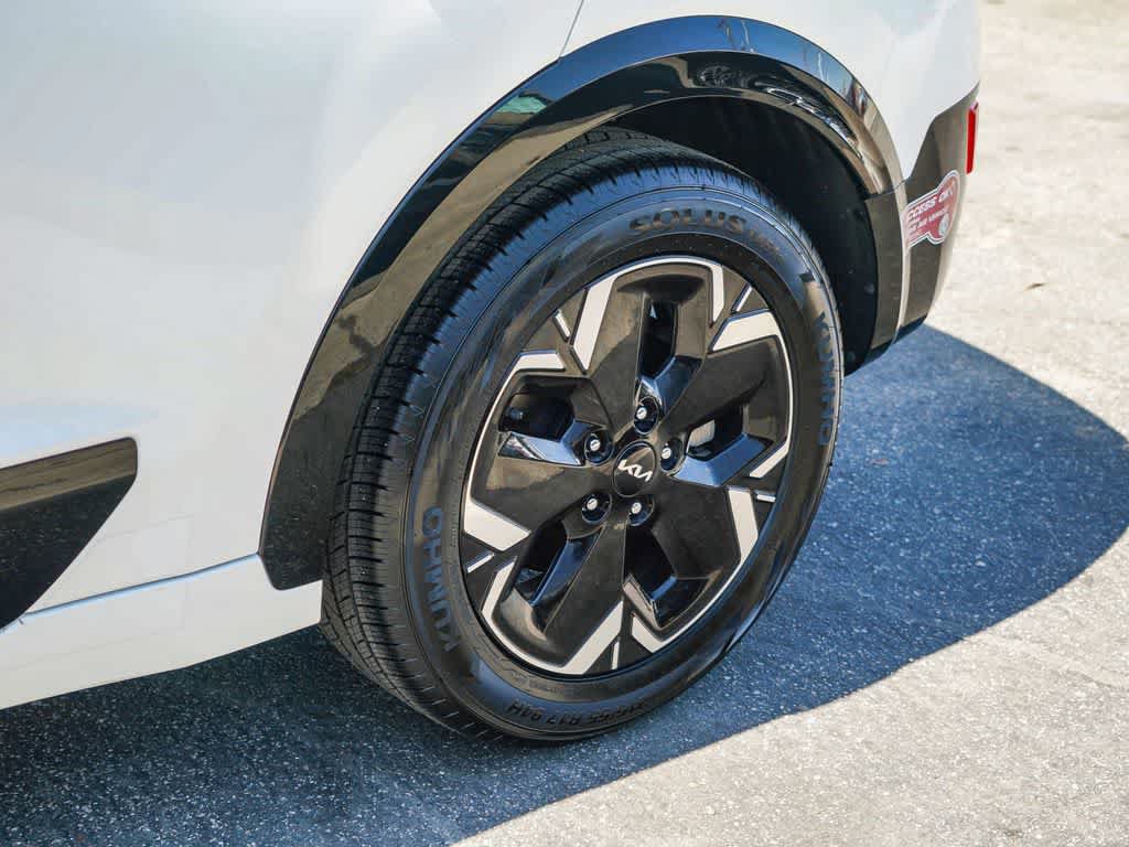 Used 2024 Kia Niro Wind FWD image 10