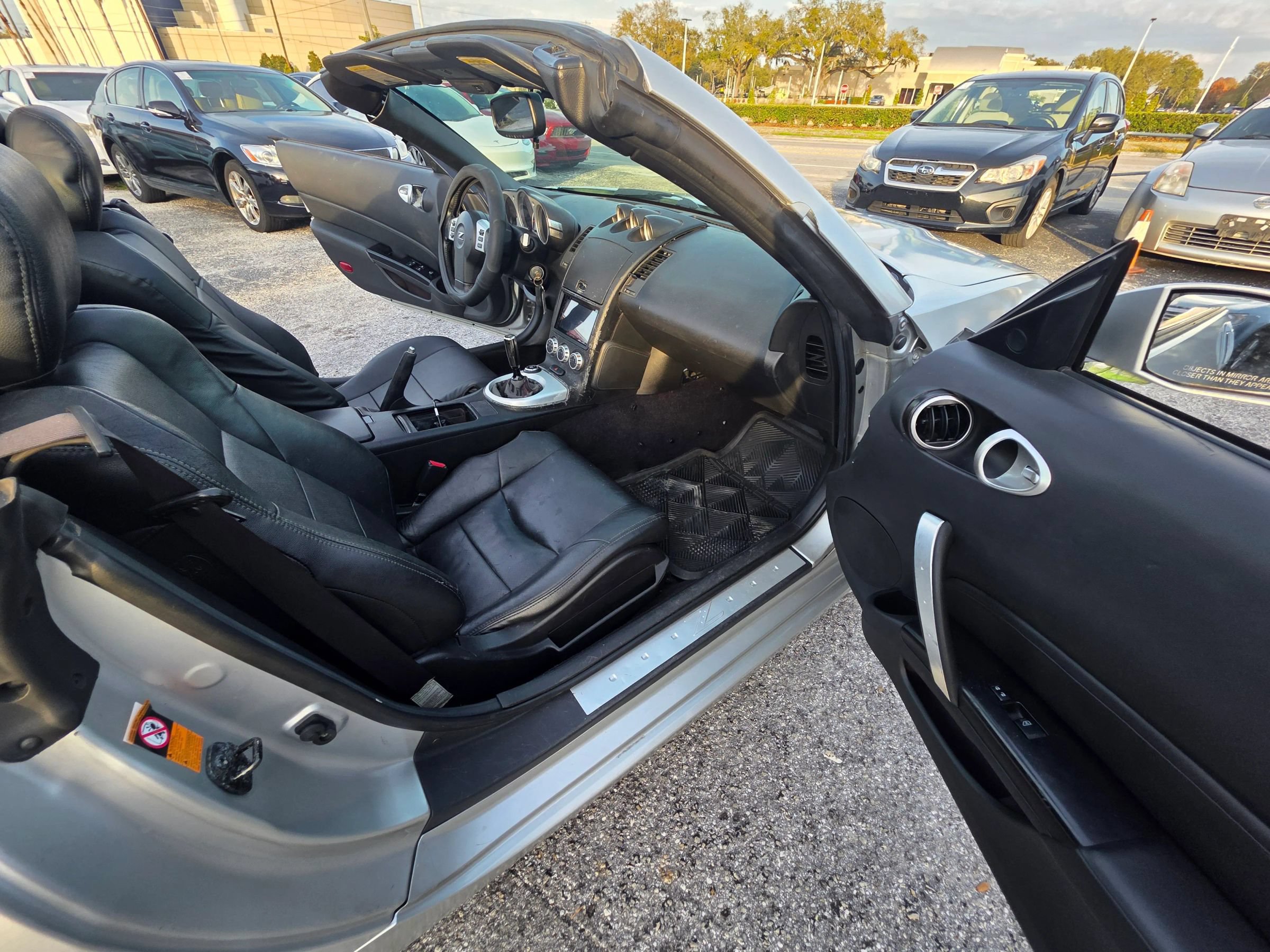 Used 2007 Nissan 350Z Enthusiast RWD image 13
