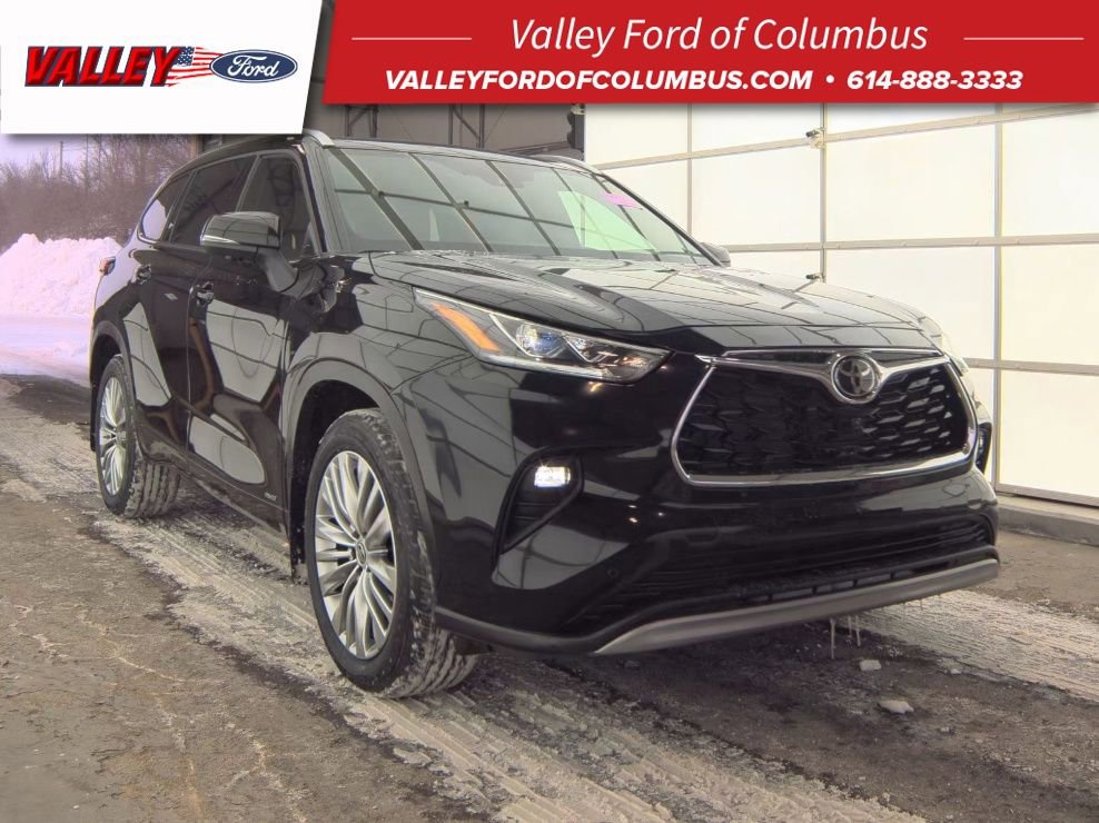 Used 2025 Toyota Highlander Platinum