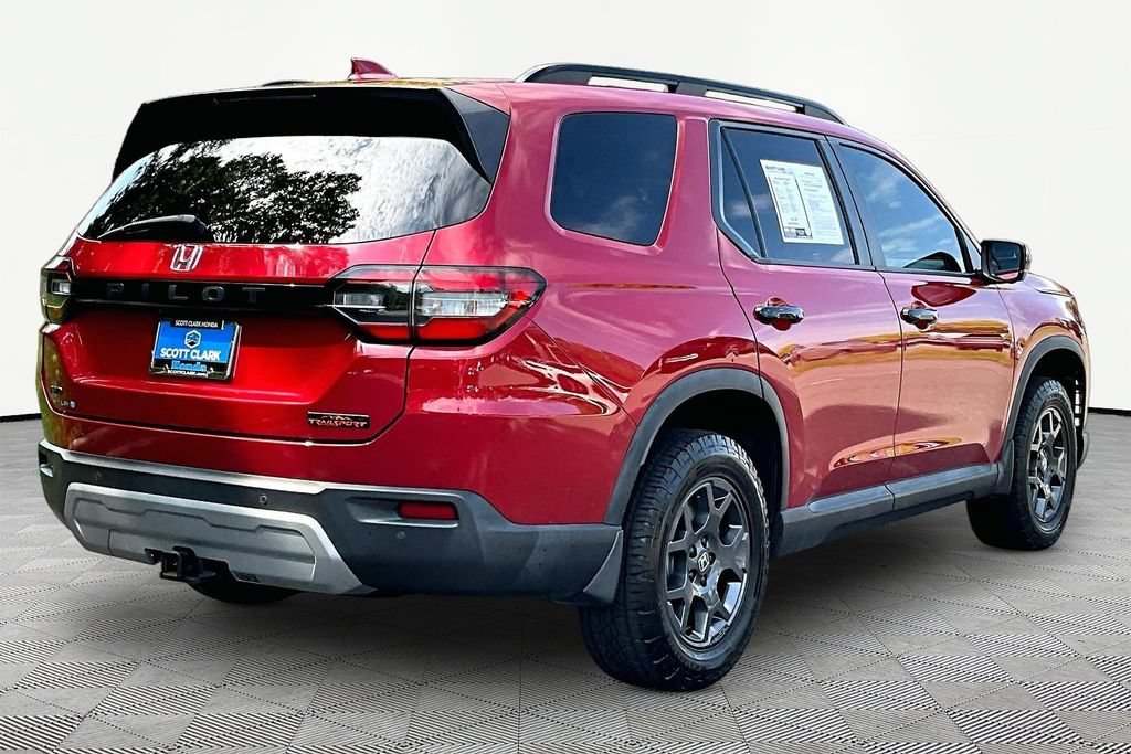Used 2023 Honda Pilot TrailSport image 6