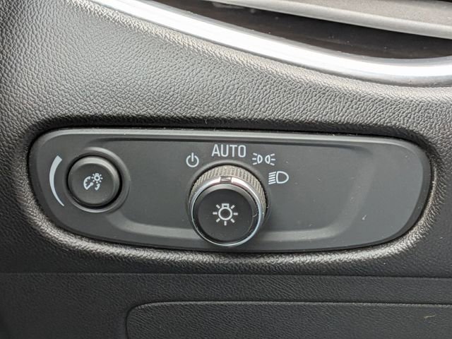 Used 2020 Chevrolet Malibu Premier image 19