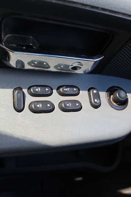 Used 2006 Ford F150 XLT image 13