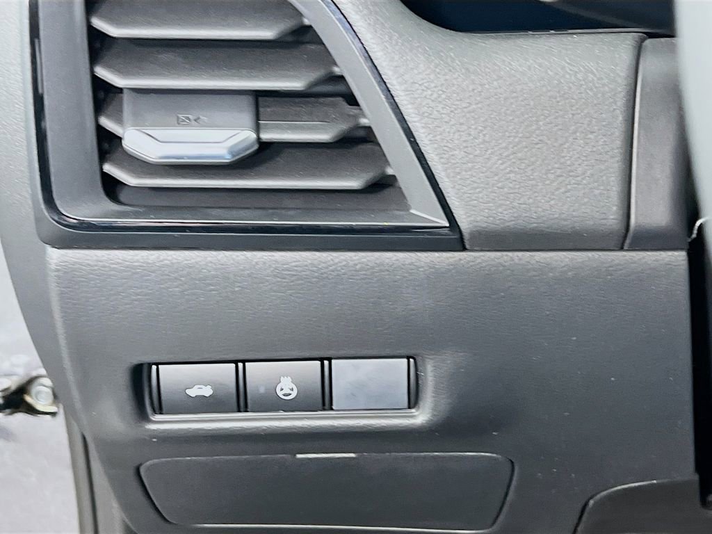 New 2026 Nissan Sentra SV image 9