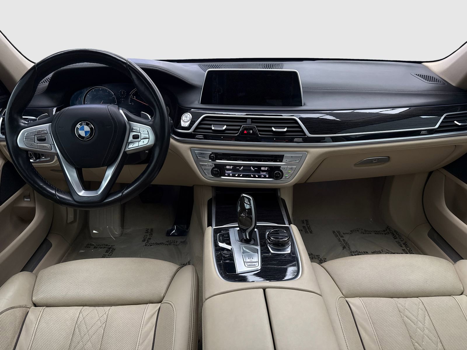 Used 2017 BMW 750i image 20