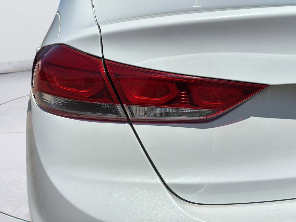Used 2017 Hyundai Elantra Value Edition image 38