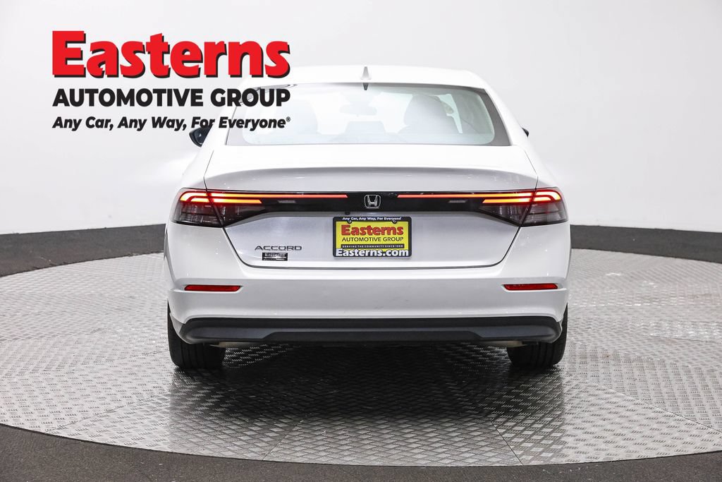 Used 2023 Honda Accord EX image 6