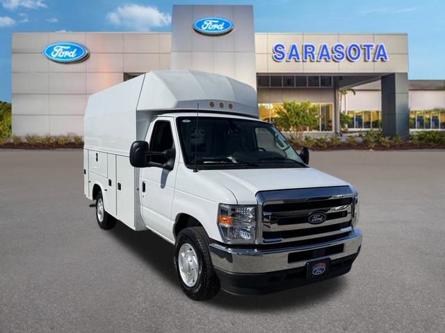 New 2026 Ford E-350 and Econoline 350 Super Duty w/ Power Equipment Group image 2