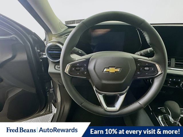 New 2026 Chevrolet Trax LT w/ LT Convenience Package FWD image 7