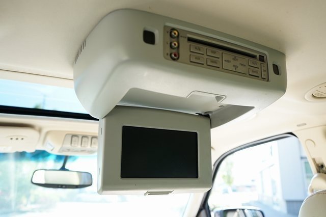 Used 2004 Lincoln Navigator Luxury image 10