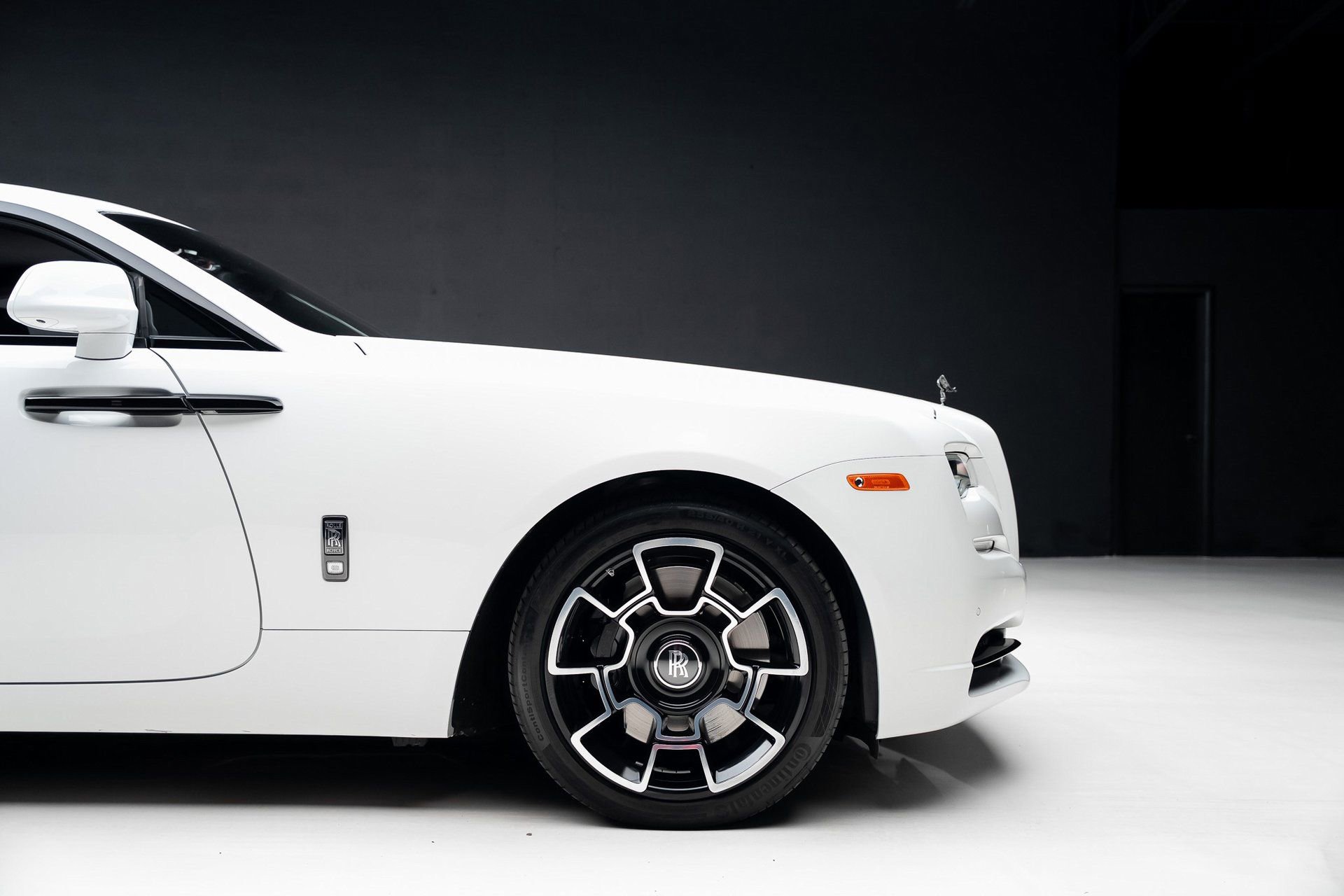 Used 2020 Rolls-Royce Wraith image 39