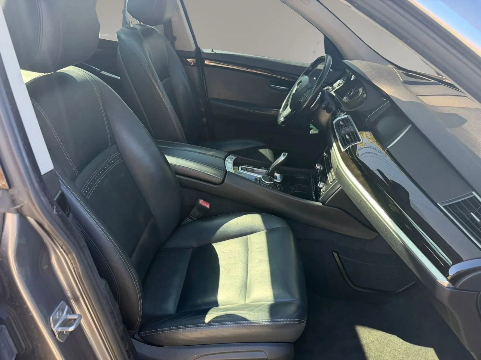 Used 2016 BMW 535i Gran Turismo RWD image 14
