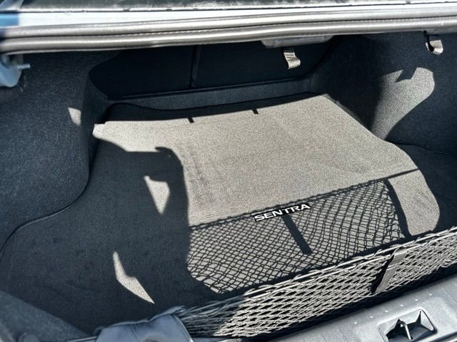 New 2025 Nissan Sentra SR w/ Midnight Edition image 12