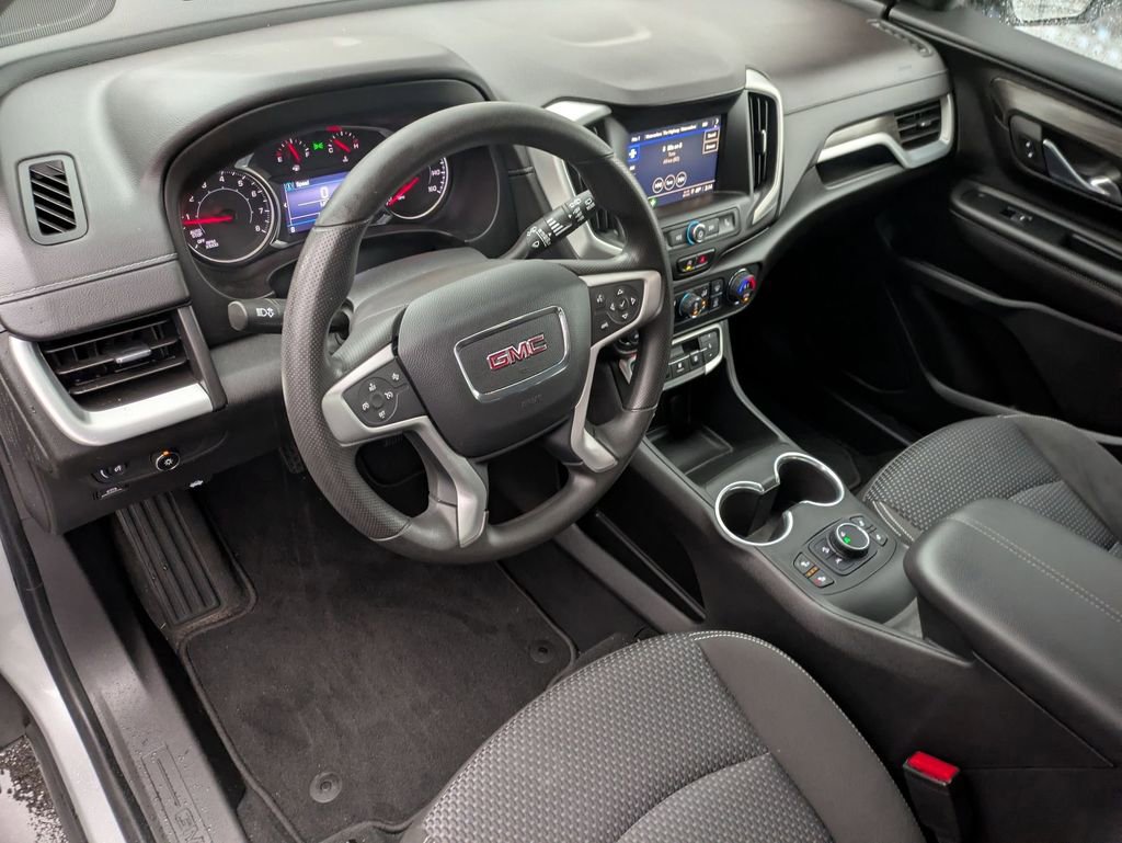 Used 2022 GMC Terrain SLE w/ Driver Convenience Package image 11