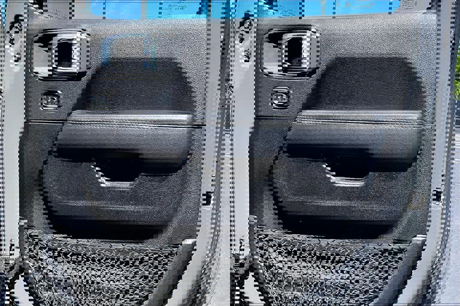 Used 2020 Jeep Wrangler Unlimited Sahara AWD/4WD image 26