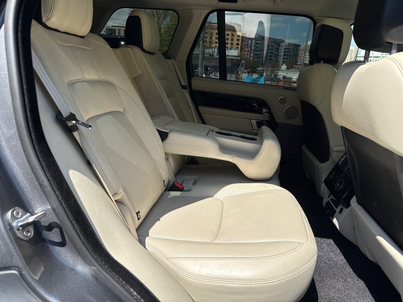 Used 2018 Land Rover Range Rover HSE image 68