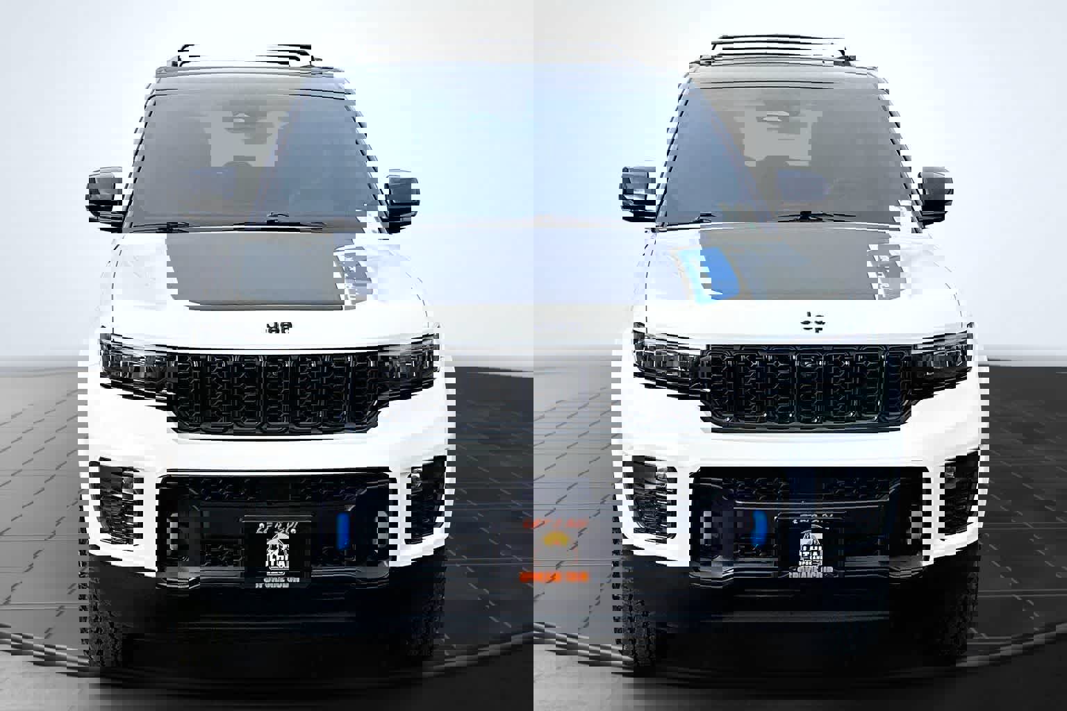 Used 2023 Jeep Grand Cherokee Trailhawk image 6