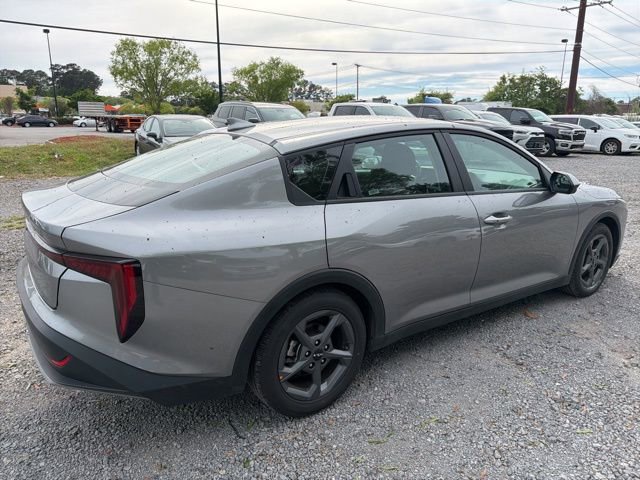 Used 2025 Kia K4 LXS image 3