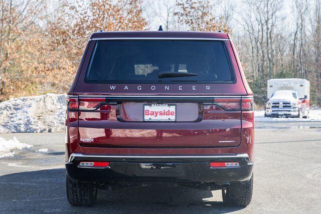 Used 2024 Jeep Wagoneer L Series III w/ Flexible Seating Group image 12